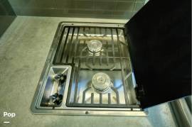 2020 Thor Motor Coach Axis 27.7, $ 71,200