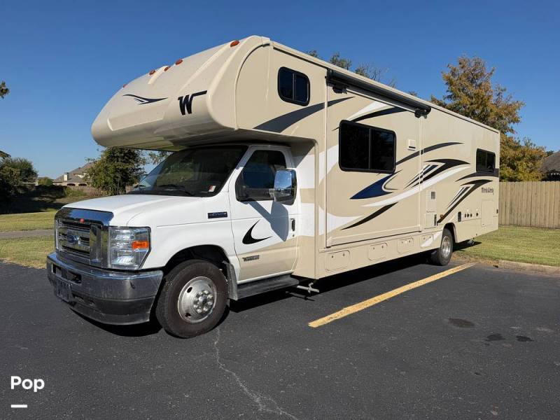 2024 Winnebago Minnie Winnie 31H, $ 97,300