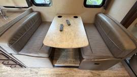 2018 Thor Motor Coach Hurricane 27B, $ 55,500
