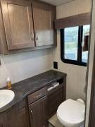 2022 Winnebago Adventurer 35F, $ 135,000