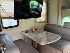 2018 Thor Motor Coach Chateau 28Z, $ 61,200