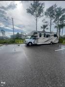 2018 Thor Motor Coach Chateau 28Z, $ 61,200