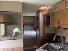 2018 Thor Motor Coach Chateau 28Z, $ 61,200
