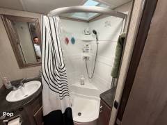 2022 Winnebago Adventurer 27N, $ 94,500