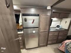 2022 Winnebago Adventurer 27N, $ 94,500
