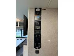2022 Winnebago Adventurer 29b, $ 99,000