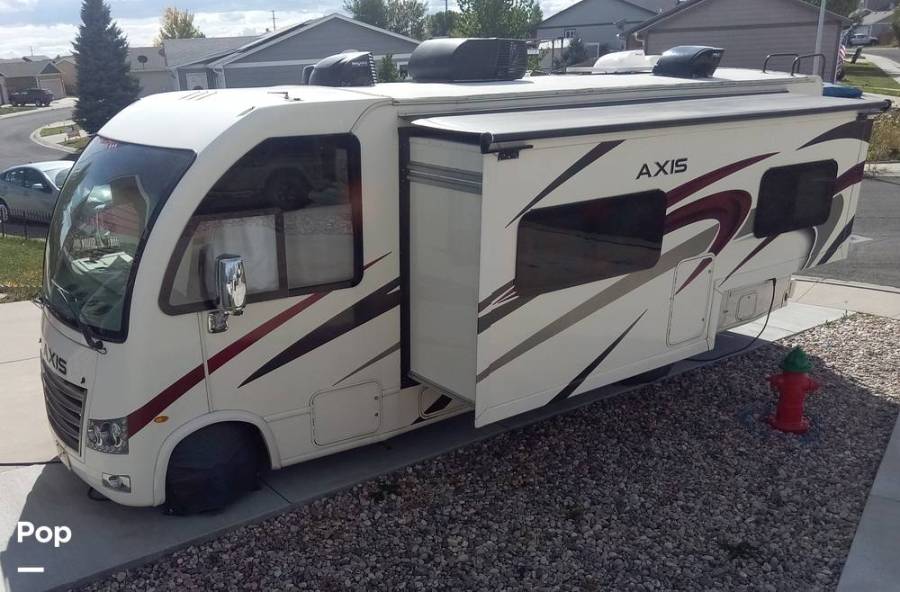 2021 Thor Motor Coach Axis 25.6, $ 62,500