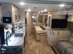 2021 Thor Motor Coach Axis 25.6, $ 62,500