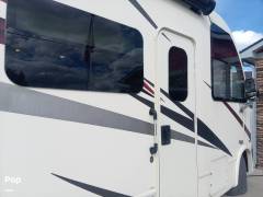 2021 Thor Motor Coach Axis 25.6, $ 62,500