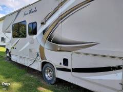 2017 Thor Motor Coach Four Winds 26B, $ 55,000