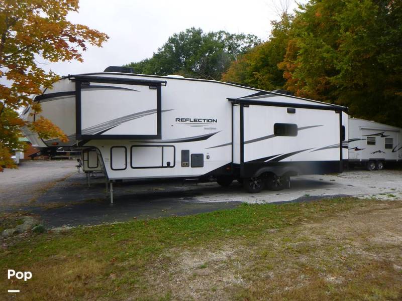 2023 Grand Design Reflection 337RLS, $ 49,950