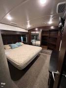2018 Jayco Pinnacle 36KPTS, $ 40,000