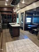 2018 Jayco Pinnacle 36KPTS, $ 40,000