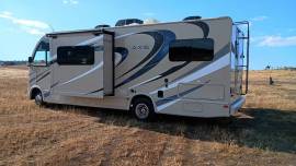 2017 Thor Motor Coach Axis 25.4, $ 44,995