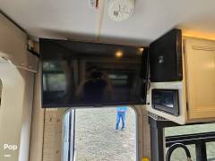 2023 Thor Motor Coach Axis 24.1, $ 85,000
