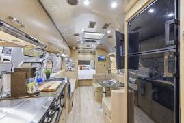 2015 Airstream Flying Cloud 30FB Bunk, $ 65,600