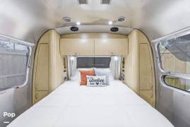 2015 Airstream Flying Cloud 30FB Bunk, $ 65,600