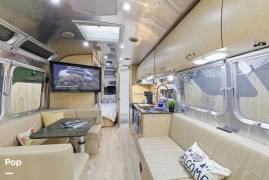 2015 Airstream Flying Cloud 30FB Bunk, $ 65,600