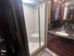 2018 Fleetwood Discovery 40D LXE, $ 168,400