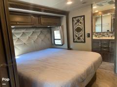 2019 Winnebago Forza 38F, $ 120,000