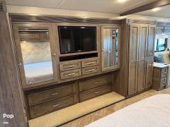 2019 Winnebago Forza 38F, $ 120,000