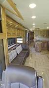 2015 Thor Motor Coach Tuscany 40KQ, $ 176,000