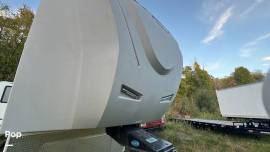 2017 Northwood Arctic Fox 32-5M, $ 35,000