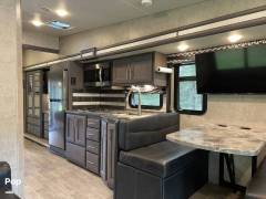 2022 Thor Motor Coach Outlaw 38MB, $ 159,900