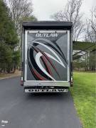 2022 Thor Motor Coach Outlaw 38MB, $ 159,900
