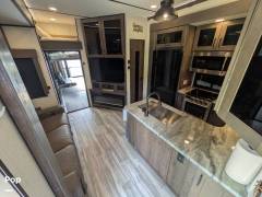 2022 Alliance RV Valor 37V13, $ 69,000