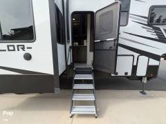 2022 Alliance RV Valor 37V13, $ 69,000