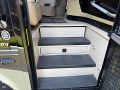 2015 Tiffin Phaeton 40QBH, $ 140,000