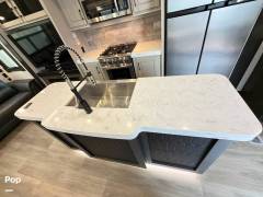 2021 Redwood RV Redwood 3901WB, $ 79,998