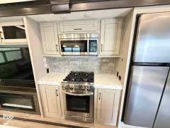2021 Redwood RV Redwood 3901WB, $ 79,998