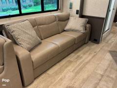 2022 Thor Motor Coach Aria 3701, $ 223,000