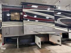 2019 Holiday Rambler Vacationer 36F, $ 105,000