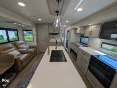2024 Brinkley Model Z Air 285, $ 64,900