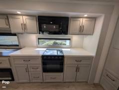 2024 Brinkley Model Z Air 285, $ 64,900