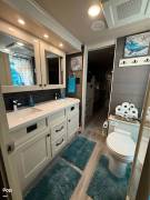 2022 Vanleigh RV Beacon 41LKB, $ 95,000