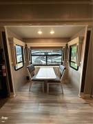 2022 Vanleigh RV Beacon 41LKB, $ 95,000