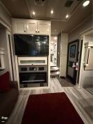 2022 Vanleigh RV Beacon 41LKB, $ 95,000
