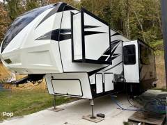 2019 Dutchmen Voltage 4115, $ 64,995