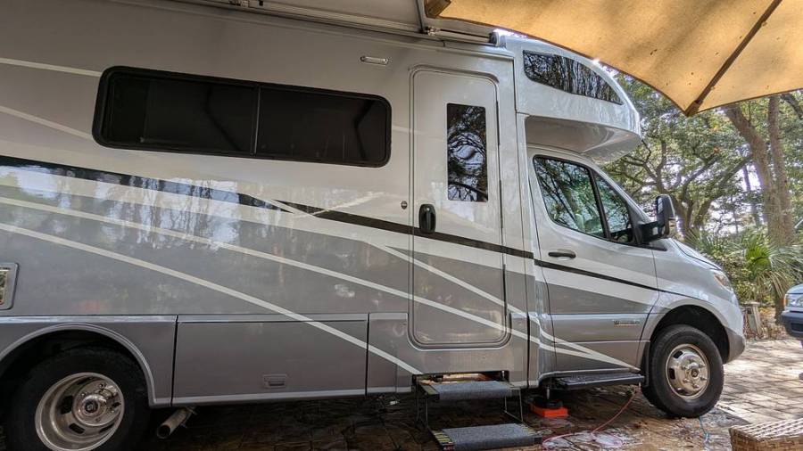 2021 Winnebago View 24D, $ 98,999