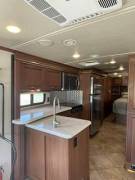 2017 Winnebago Forza 34T, $ 77,800