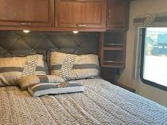 2017 Winnebago Forza 34T, $ 77,800
