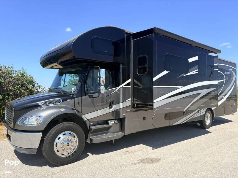 2019 Jayco Seneca 37TS, $ 159,900