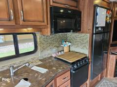 2014 Fleetwood Bounder 35K, $ 60,500