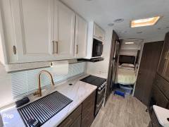 2025 Thor Motor Coach Chateau 26X, $ 83,400