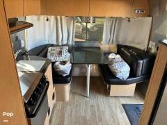 2017 Airstream Flying Cloud 19, $ 45,000