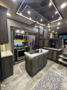2023 Vanleigh RV Beacon 41FLB, $ 100,000